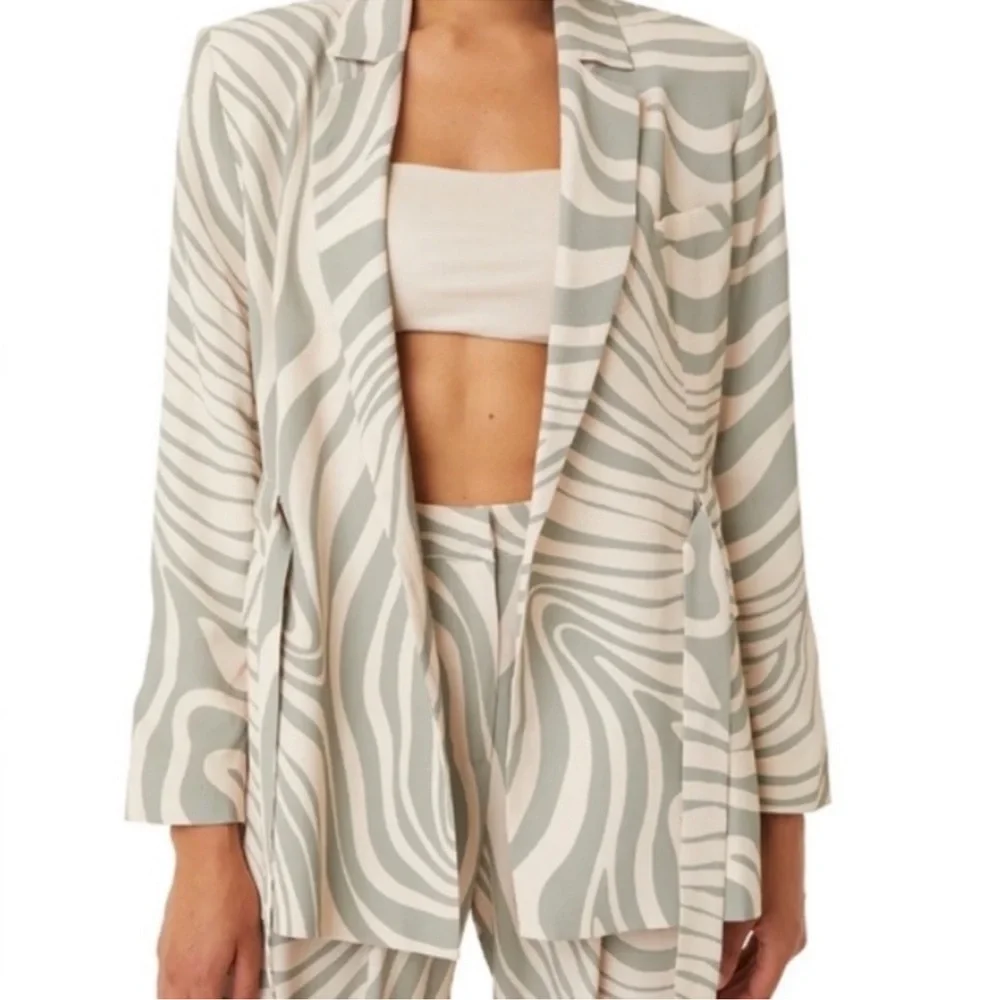 MISA Los Angeles The Kelsey Jacket Blazer Abstract w/Belted Pockets, NWT